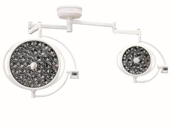 LED720/520手术无影灯可以360°均匀照射在被观察的物体上，没有阴影产生，清晰度高